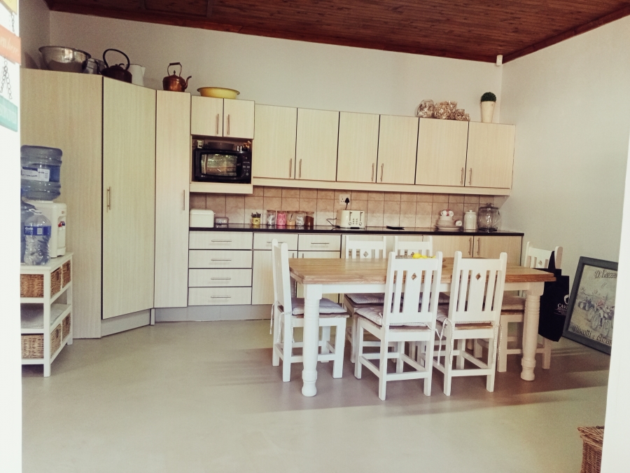 6 Bedroom Property for Sale in Bayview Western Cape